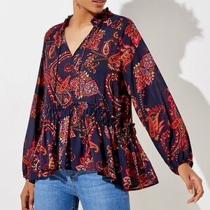 LOFT, PAISLEY PRINT, SEMI-SHEER TOP, IN FOREVER NAVY. RELAXED FIT. SIZE XS